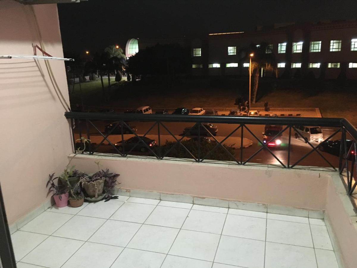 Two-Bedroom Apartment At Al Rehab 카이로 외부 사진